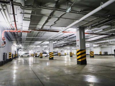 Для вашего удобства работает подземная парковка, 2 часа-бесплатно!