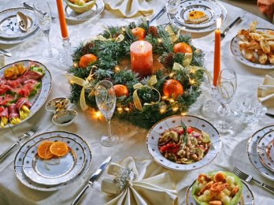 Новогодний стол на Новый 2023 год Кролика